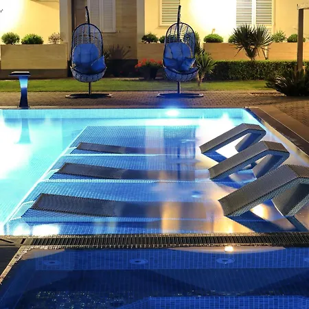 Апартаменты Suva Punta, No 2 Вир