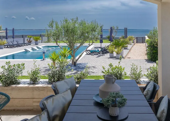 Suva Punta, No 2 Апартаменты Вир