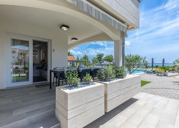 Suva Punta, No 2 Апартаменты *